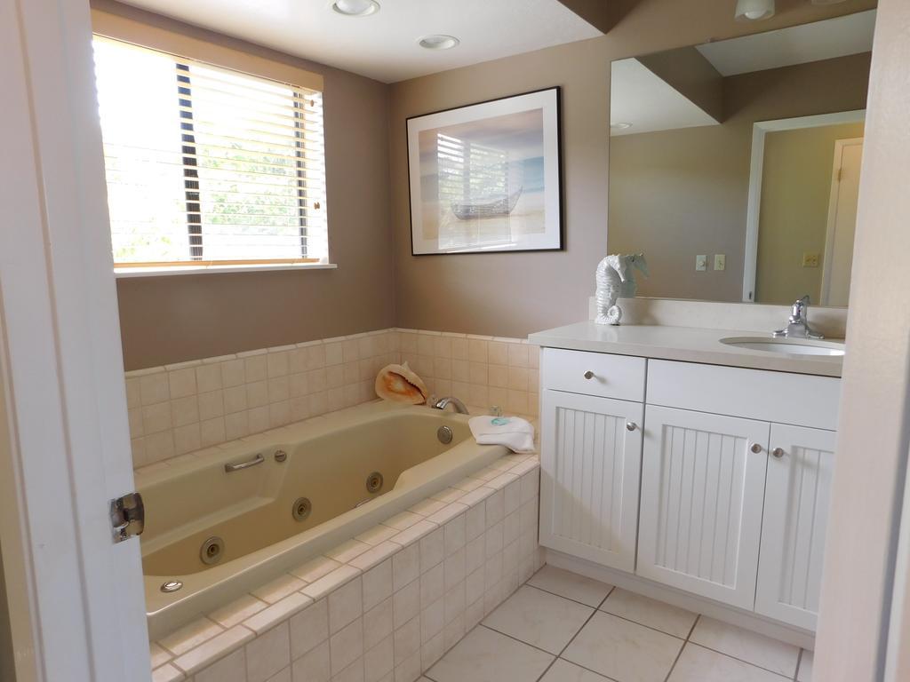 Pine Acres Lodge Pacific Grove Bagian luar foto