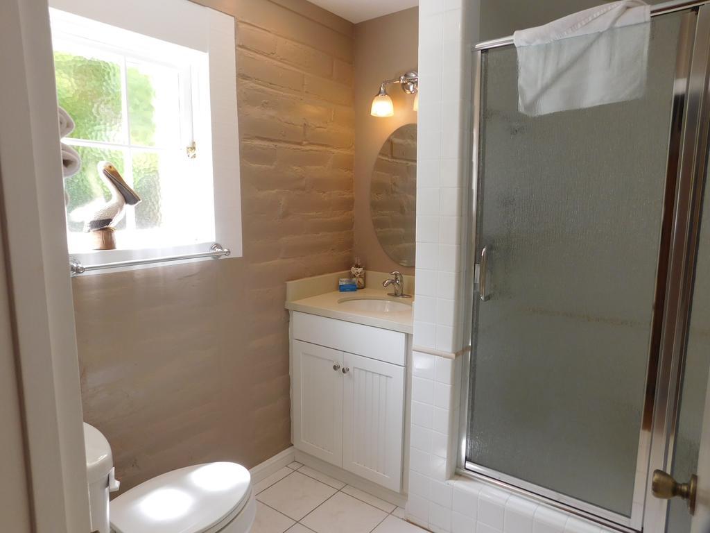 Pine Acres Lodge Pacific Grove Bagian luar foto