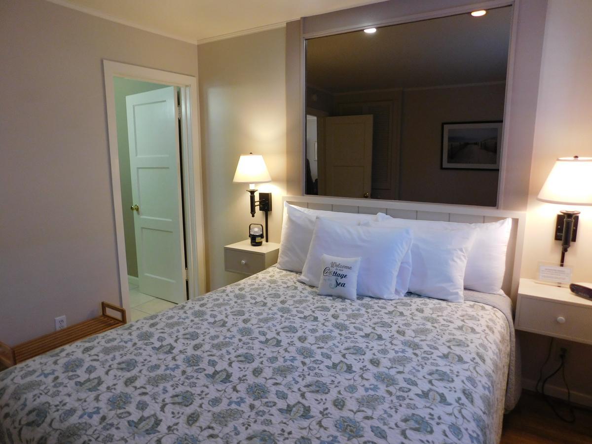 Pine Acres Lodge Pacific Grove Bagian luar foto
