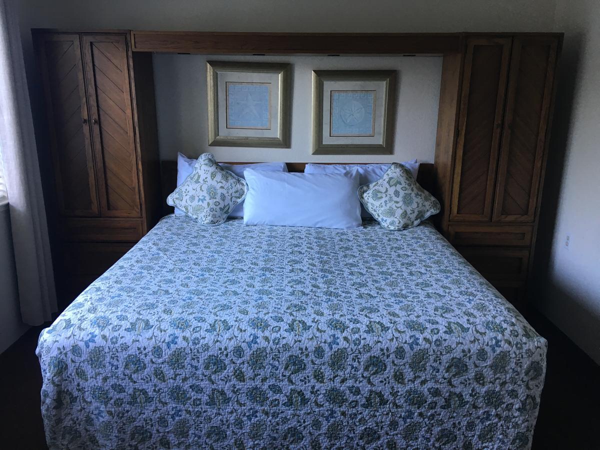 Pine Acres Lodge Pacific Grove Bagian luar foto